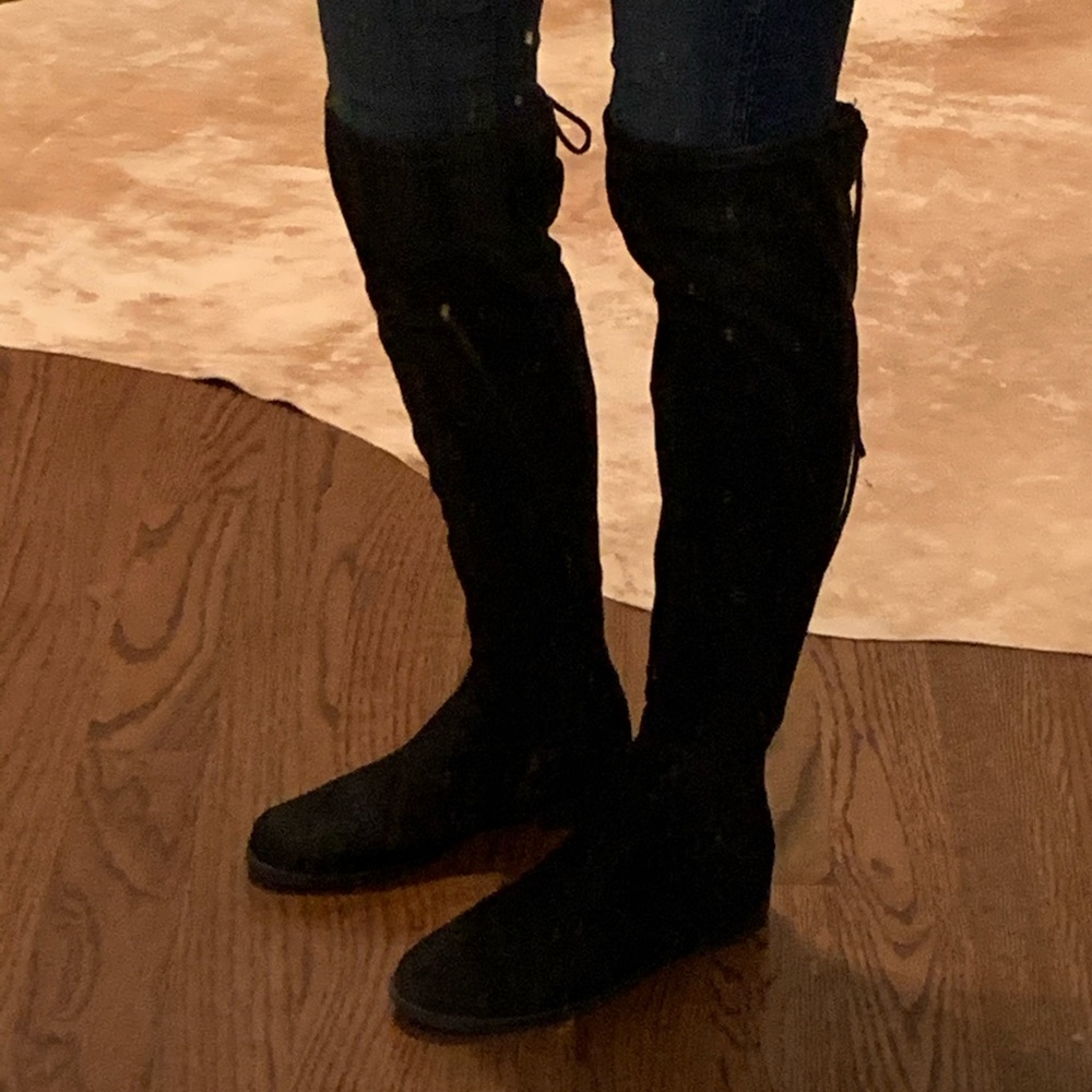 Worn about 8 times over the knee look with tie.